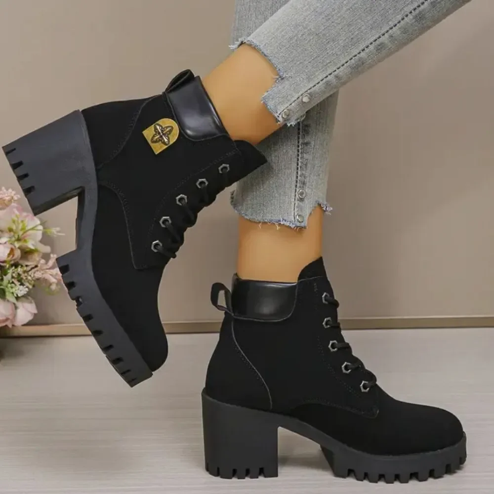 Ladies Black Chunky Heel Lace Up Boots sz 8